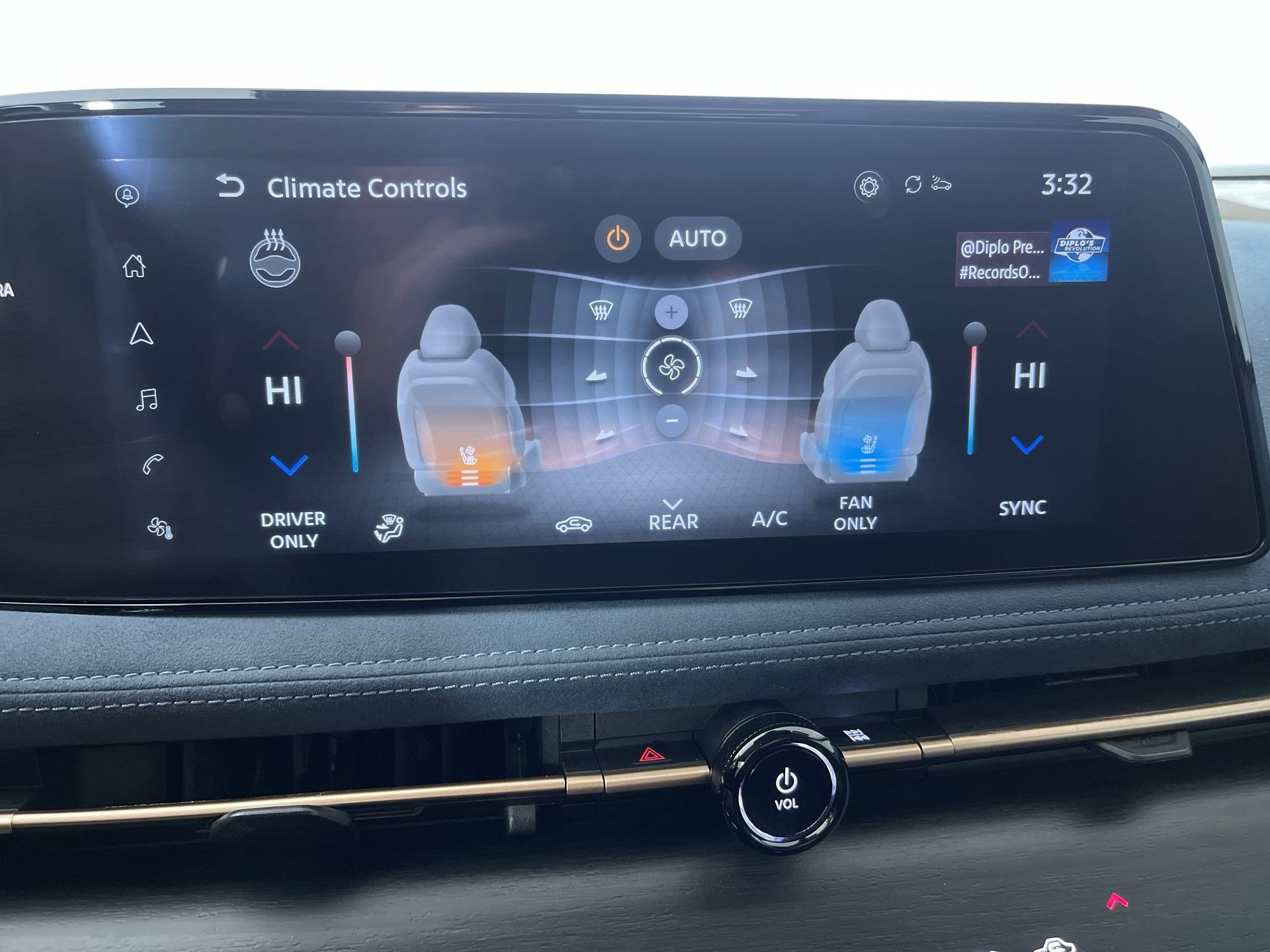 Certified 2023 Nissan Ariya image 21