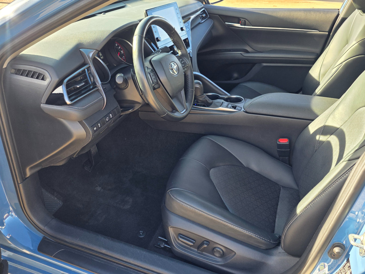 Used 2024 Toyota Camry XSE image 7