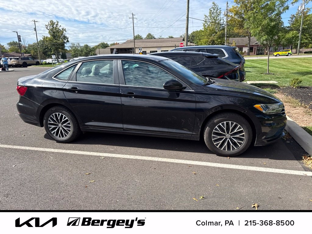 Used 2020 Volkswagen Jetta SE w/ SE Cold Weather Package FWD image 6