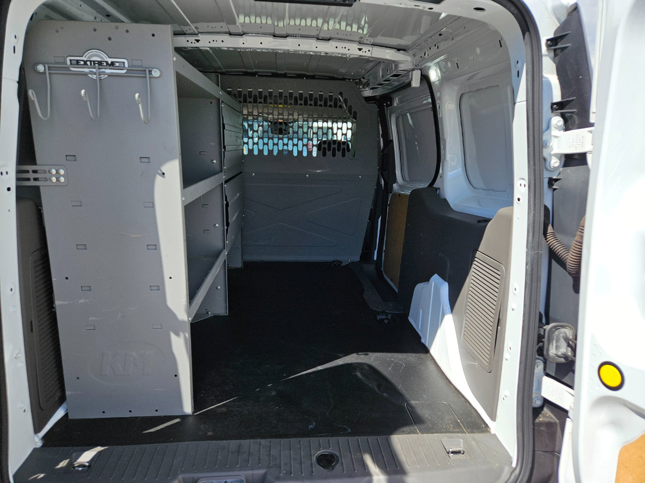 Used 2020 Ford Transit Connect XL image 18