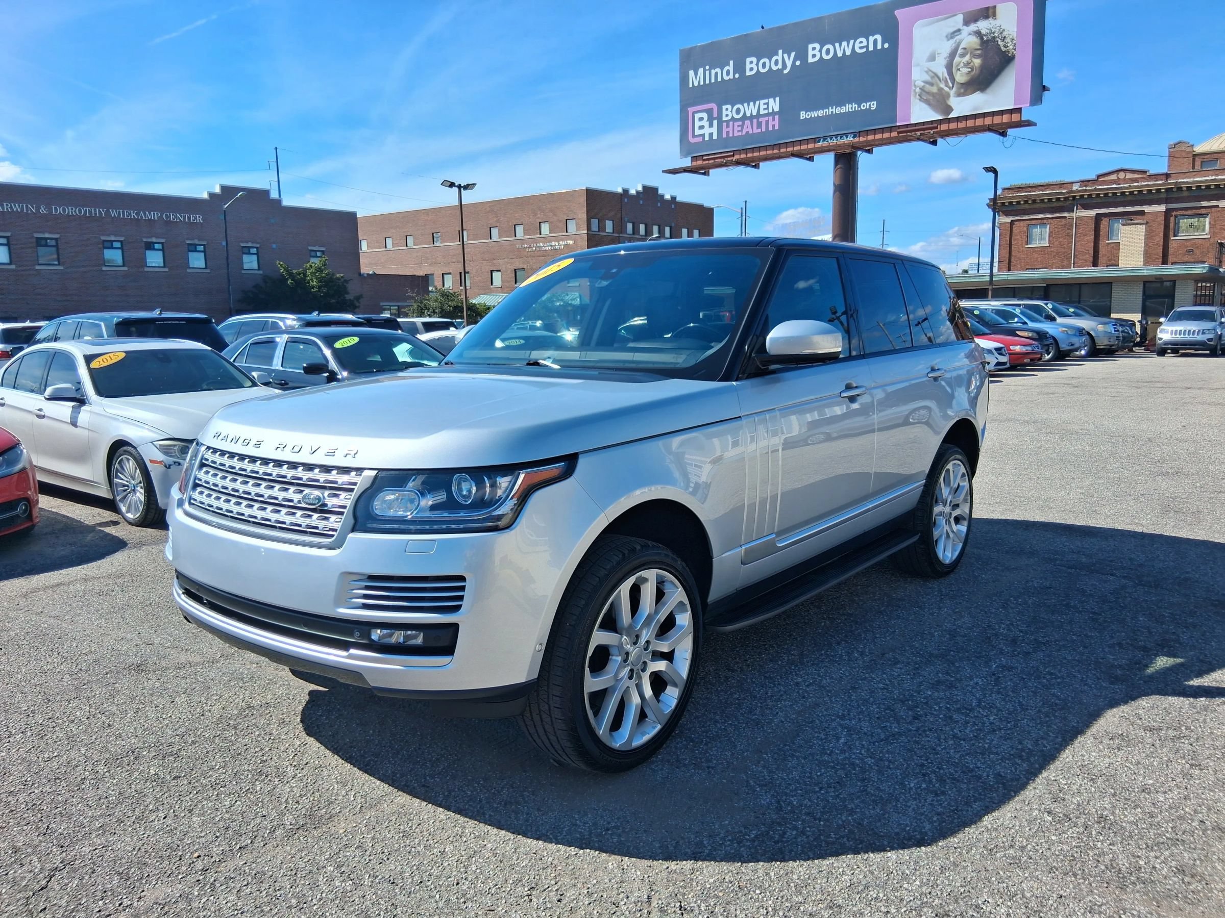 Used 2015 Land Rover Range Rover Supercharged AWD/4WD image 3