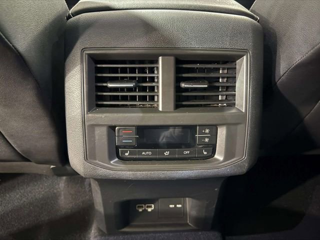 Used 2021 Volkswagen Atlas SEL Premium image 19
