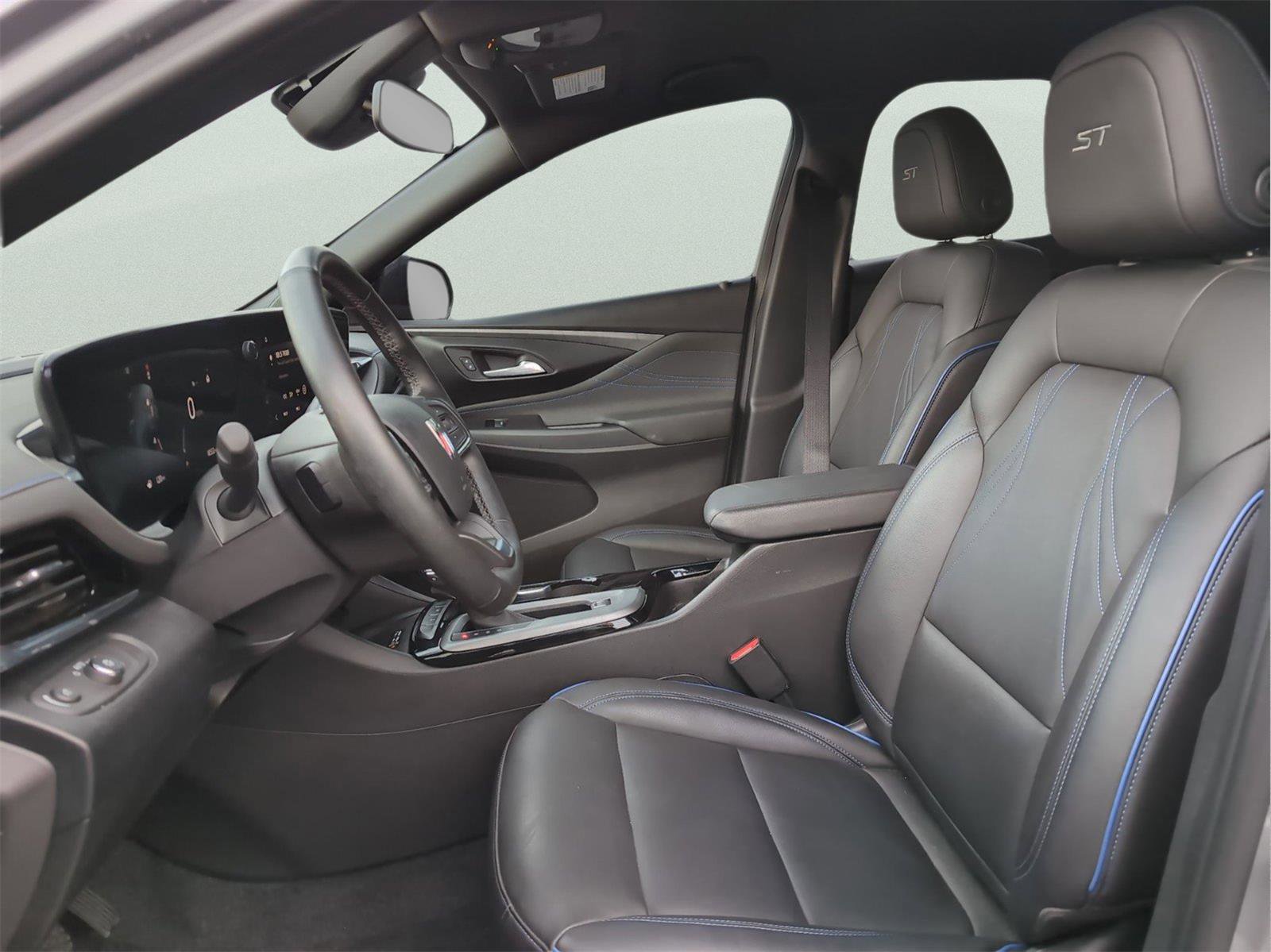 Used 2024 Buick Envista Sport Touring w/ Convenience I Package image 9