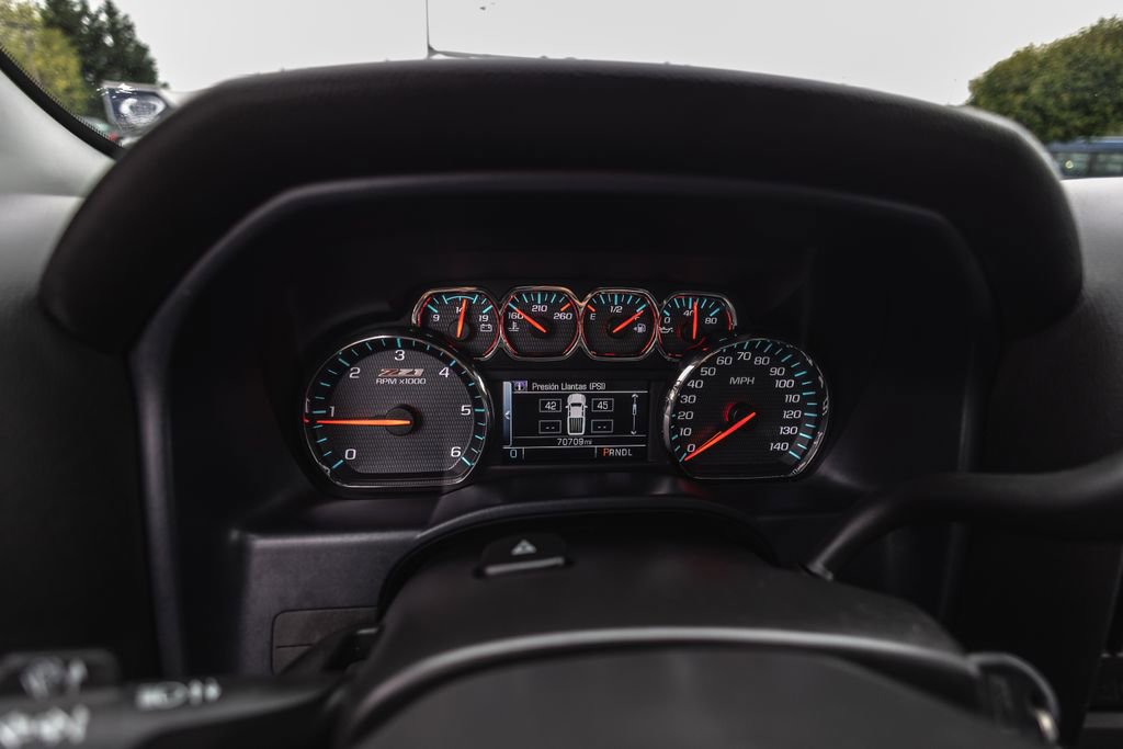 Used 2018 Chevrolet Silverado 1500 LT w/ All Star Edition AWD/4WD image 16