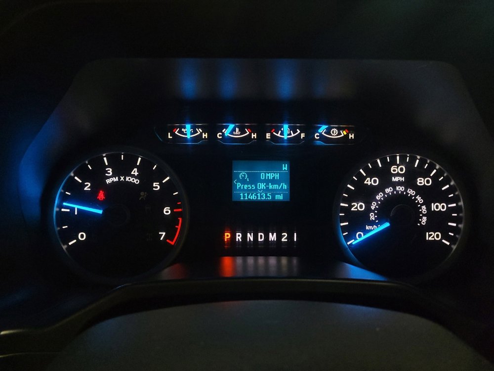 Used 2015 Ford F150 XLT image 23