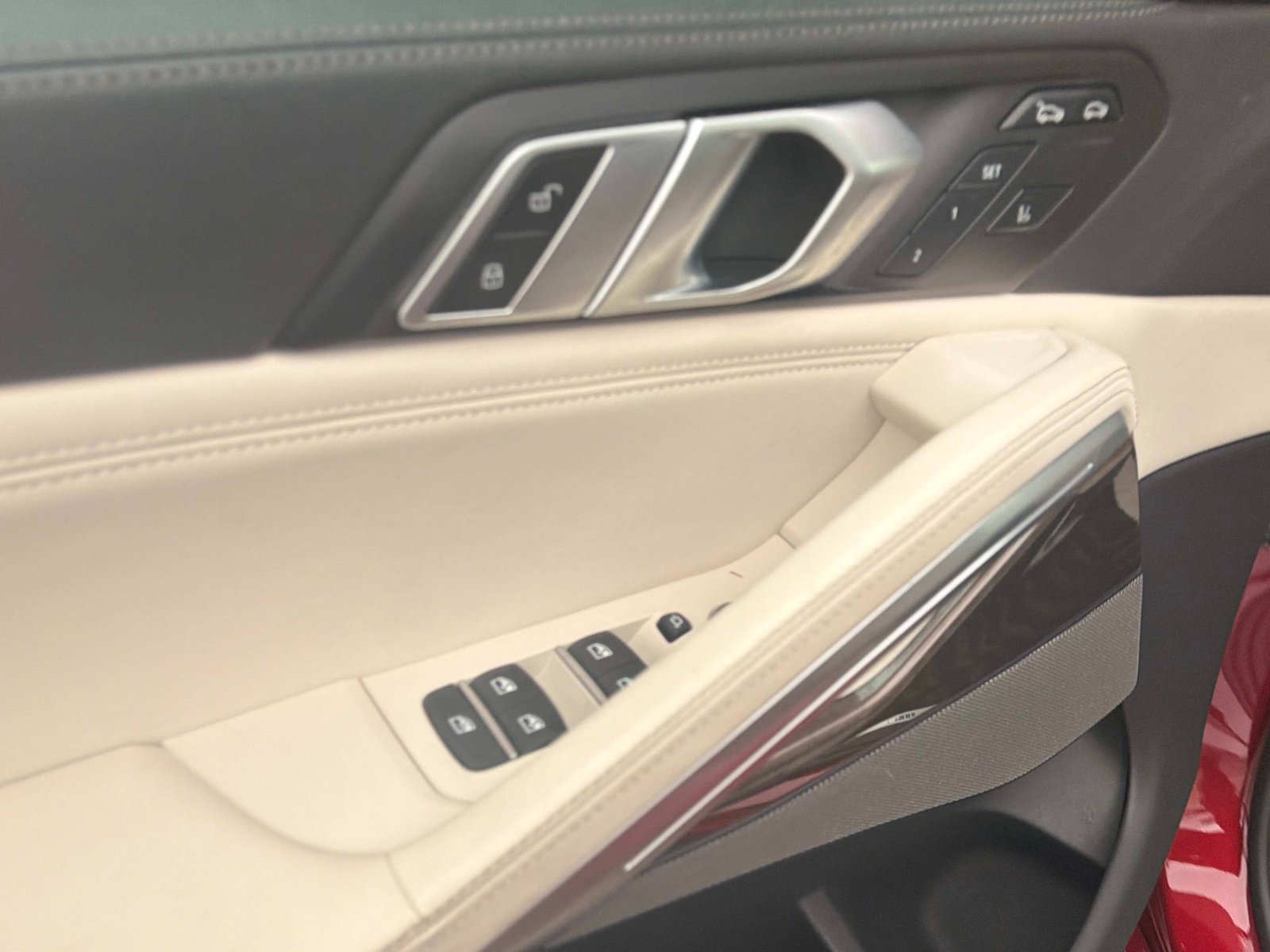 Used 2023 BMW X6 M50i w/ Executive Package AWD/4WD image 17