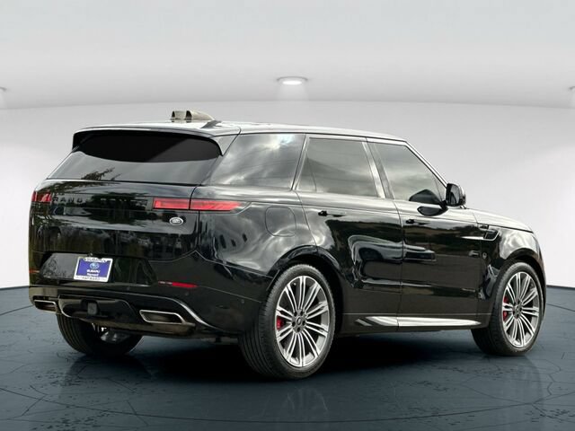 Used 2023 Land Rover Range Rover Sport SE Dynamic AWD/4WD image 6