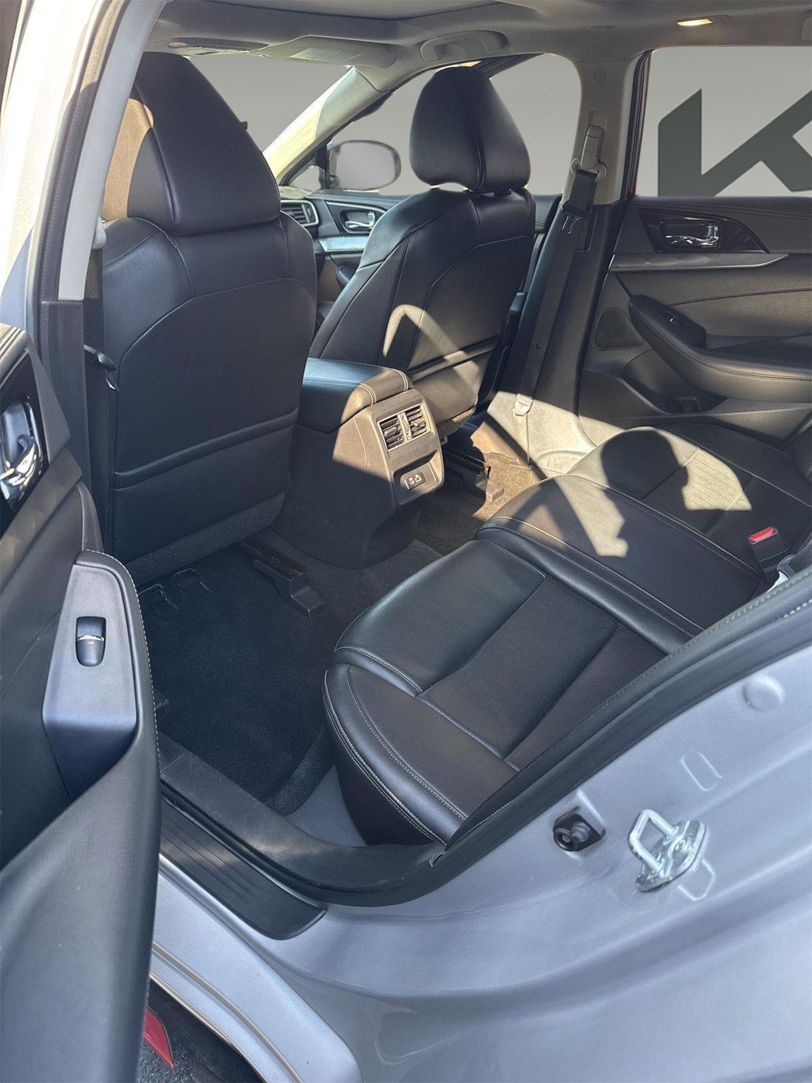 Used 2020 Nissan Maxima 3.5 SL w/ Floor Mat Group image 16