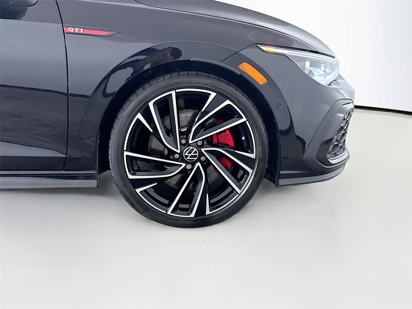 Used 2024 Volkswagen GTI Autobahn FWD image 33