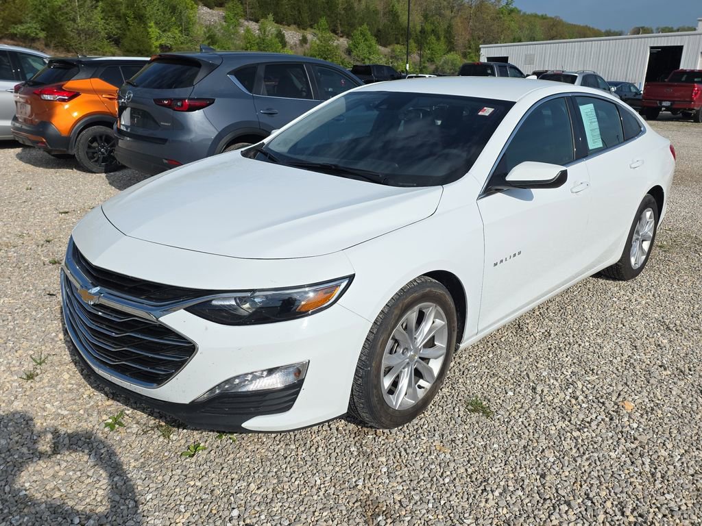 Used 2025 Chevrolet Malibu LT FWD image 3