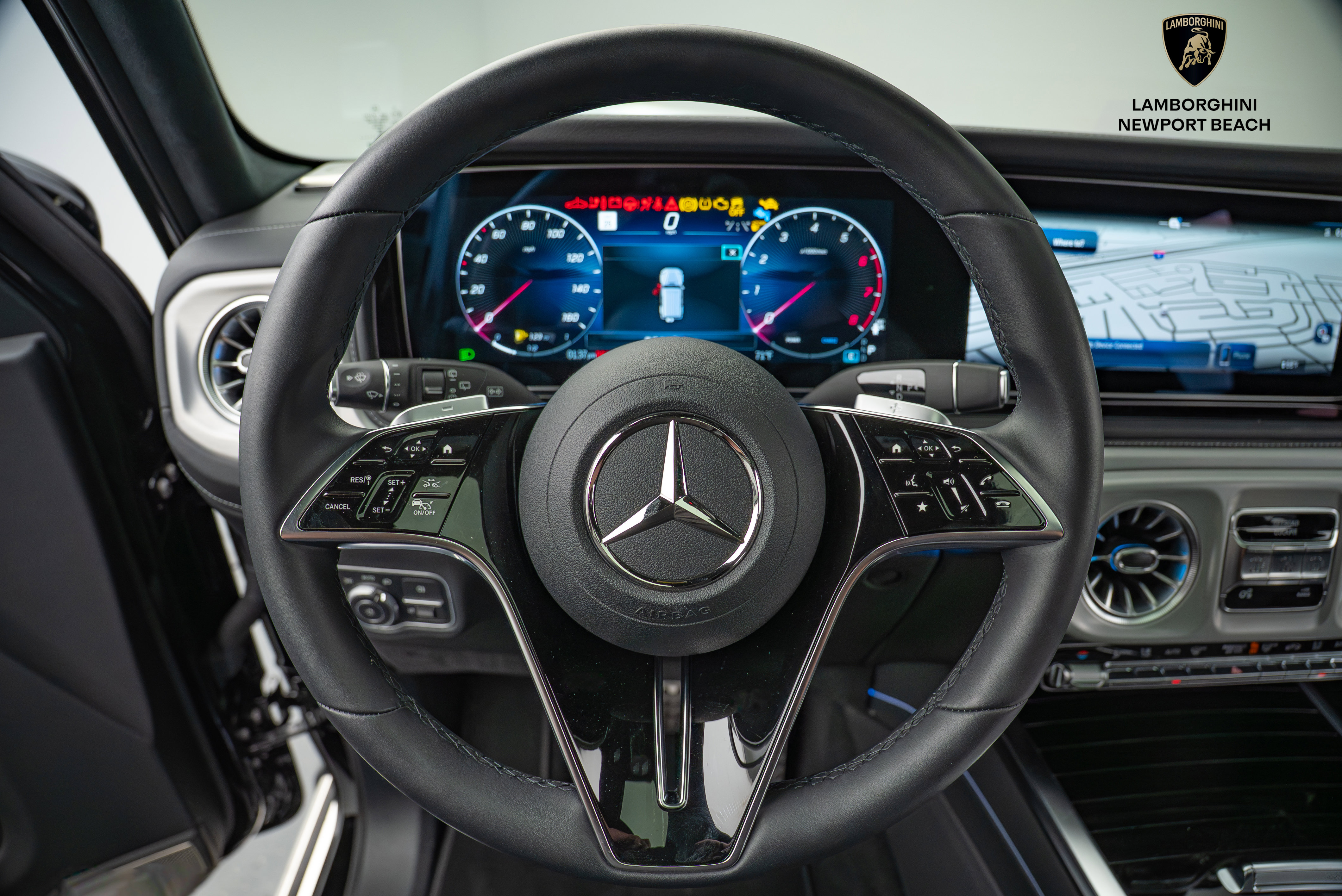 Used 2025 Mercedes-Benz G 550 image 27