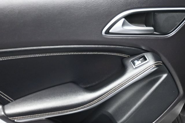 Used 2019 Mercedes-Benz CLA 250 image 9