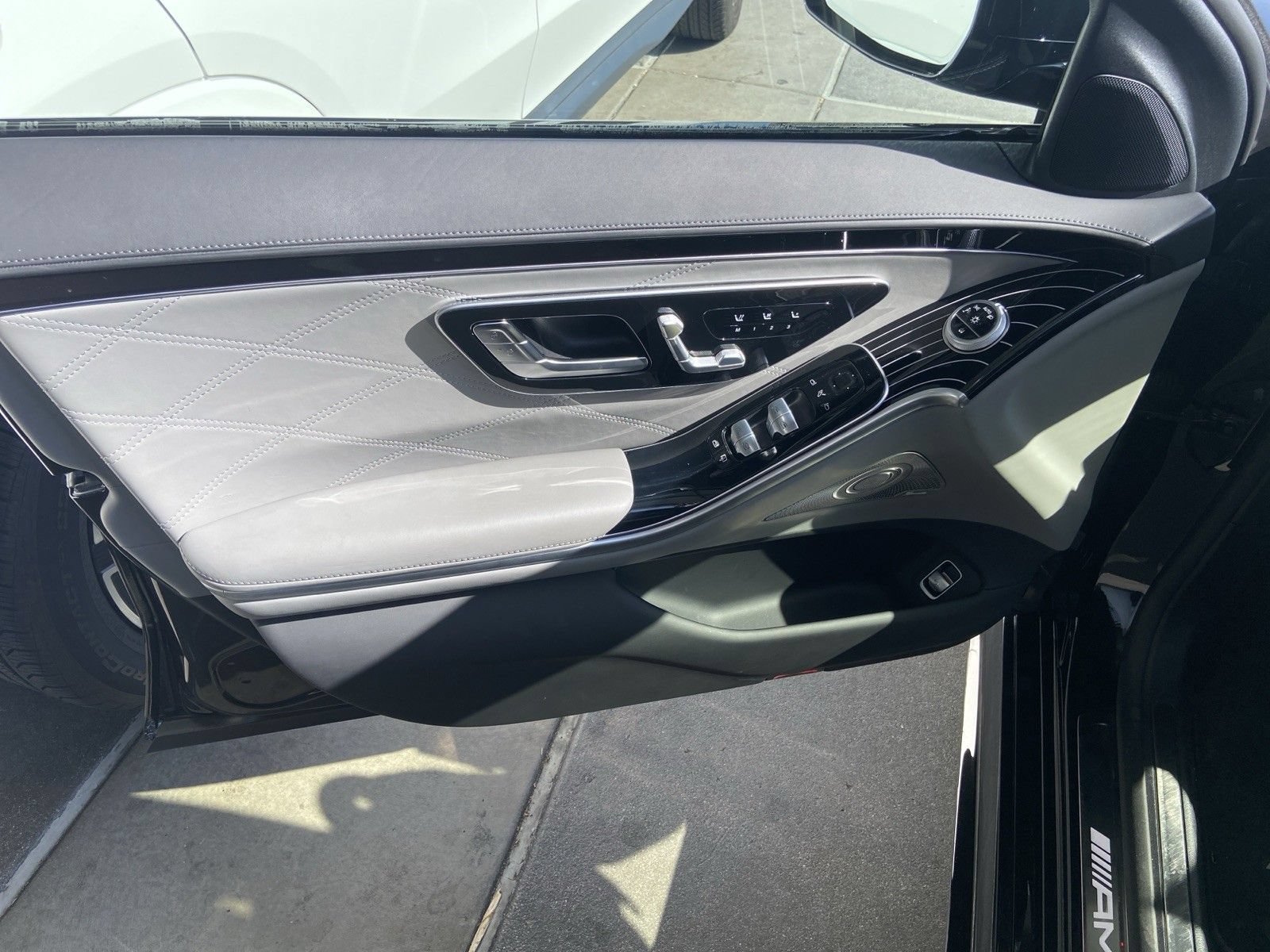 Used 2025 Mercedes-Benz S 63 AMG S image 4