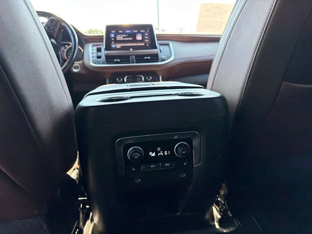 Used 2021 Chevrolet Tahoe High Country w/ Premium Package AWD/4WD image 16