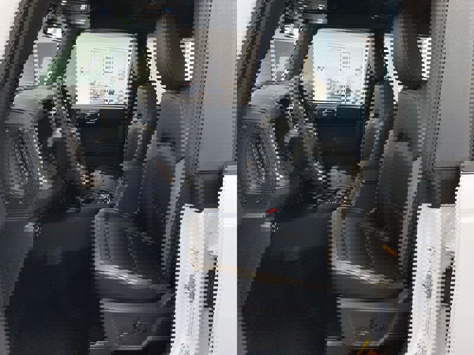 New 2025 Ford Bronco Outer Banks image 15