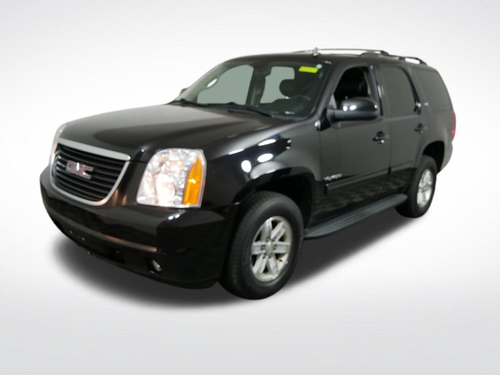 Used 2013 GMC Yukon SLT w/ SLT-2 Equipment Package AWD/4WD image 9