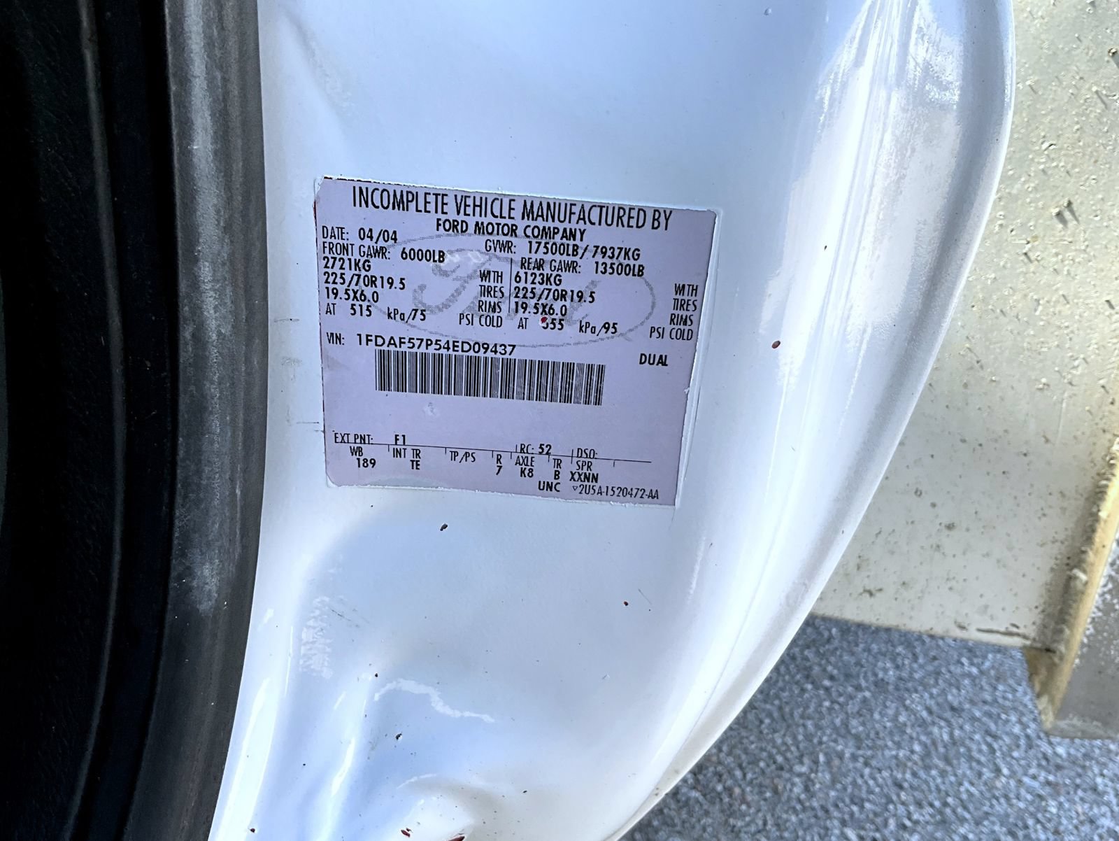Used 2004 Ford F550 4x4 Regular Cab Super Duty image 18