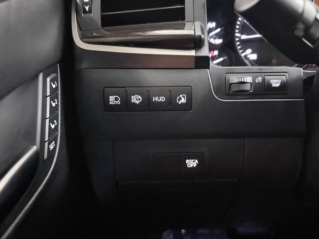 Used 2016 Lexus LX 570 4WD image 23