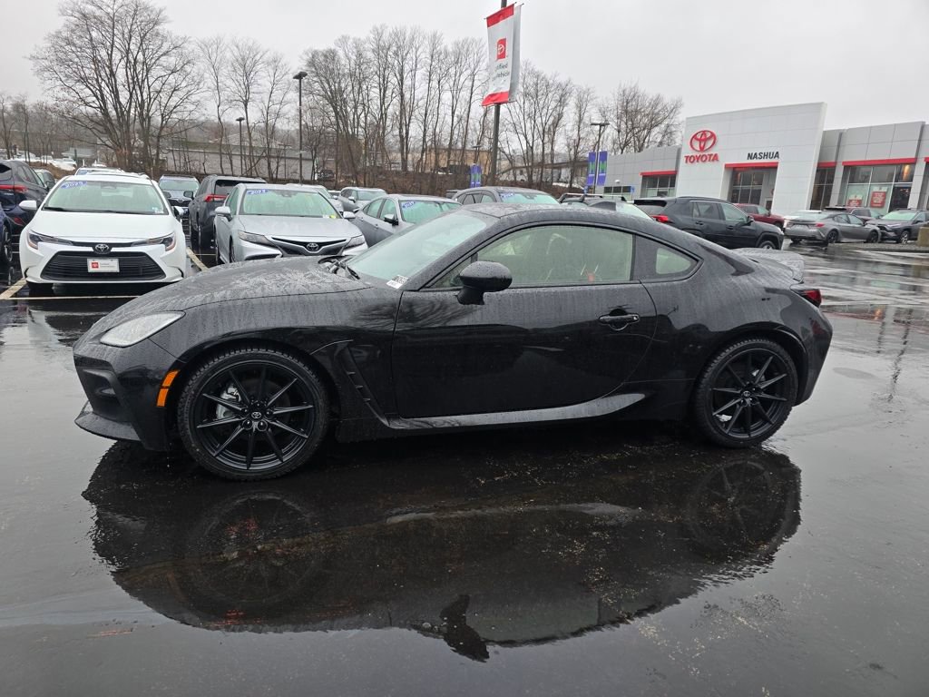 Certified 2024 Toyota GR86 Premium RWD image 3