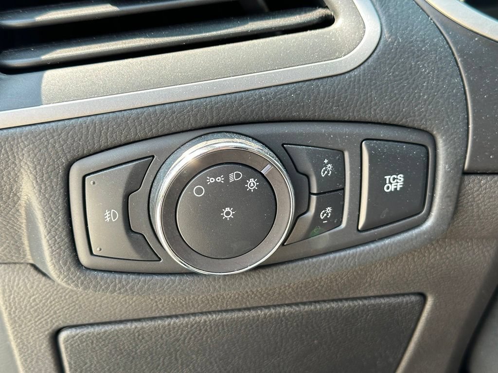 Used 2019 Ford Edge SEL FWD image 22