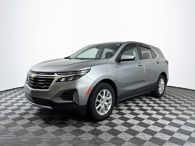 Used 2024 Chevrolet Equinox LT FWD image 2