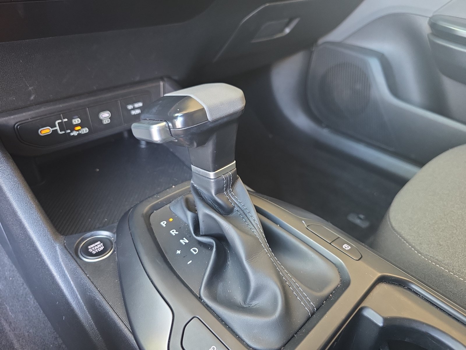 Certified 2025 Kia K4 FWD image 20