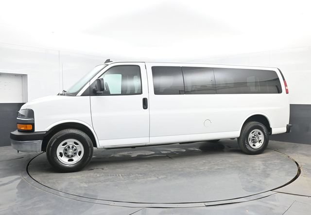 Used 2016 Chevrolet Express 3500 LT w/ LT Preferred Equipment Group RWD image 6