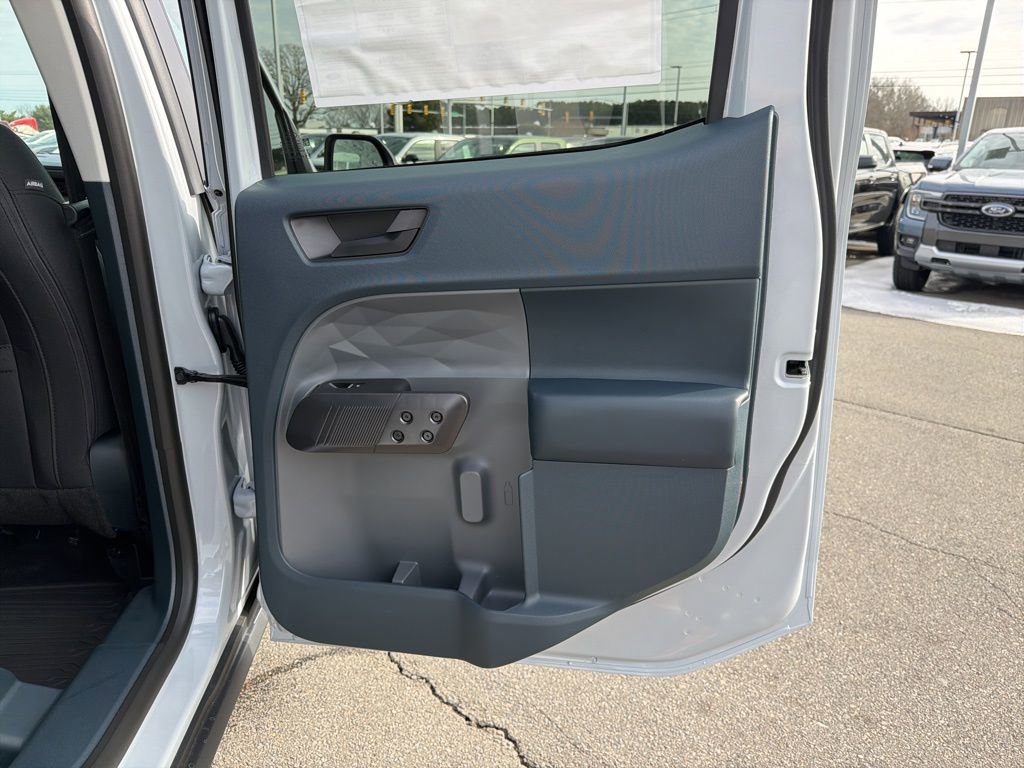 New 2026 Ford Maverick XLT w/ Black Appearance Package image 19