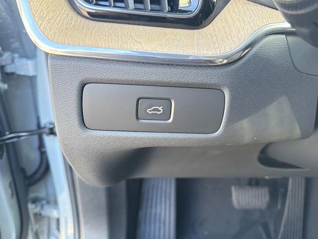 New 2026 Volvo XC60 B5 Core image 24