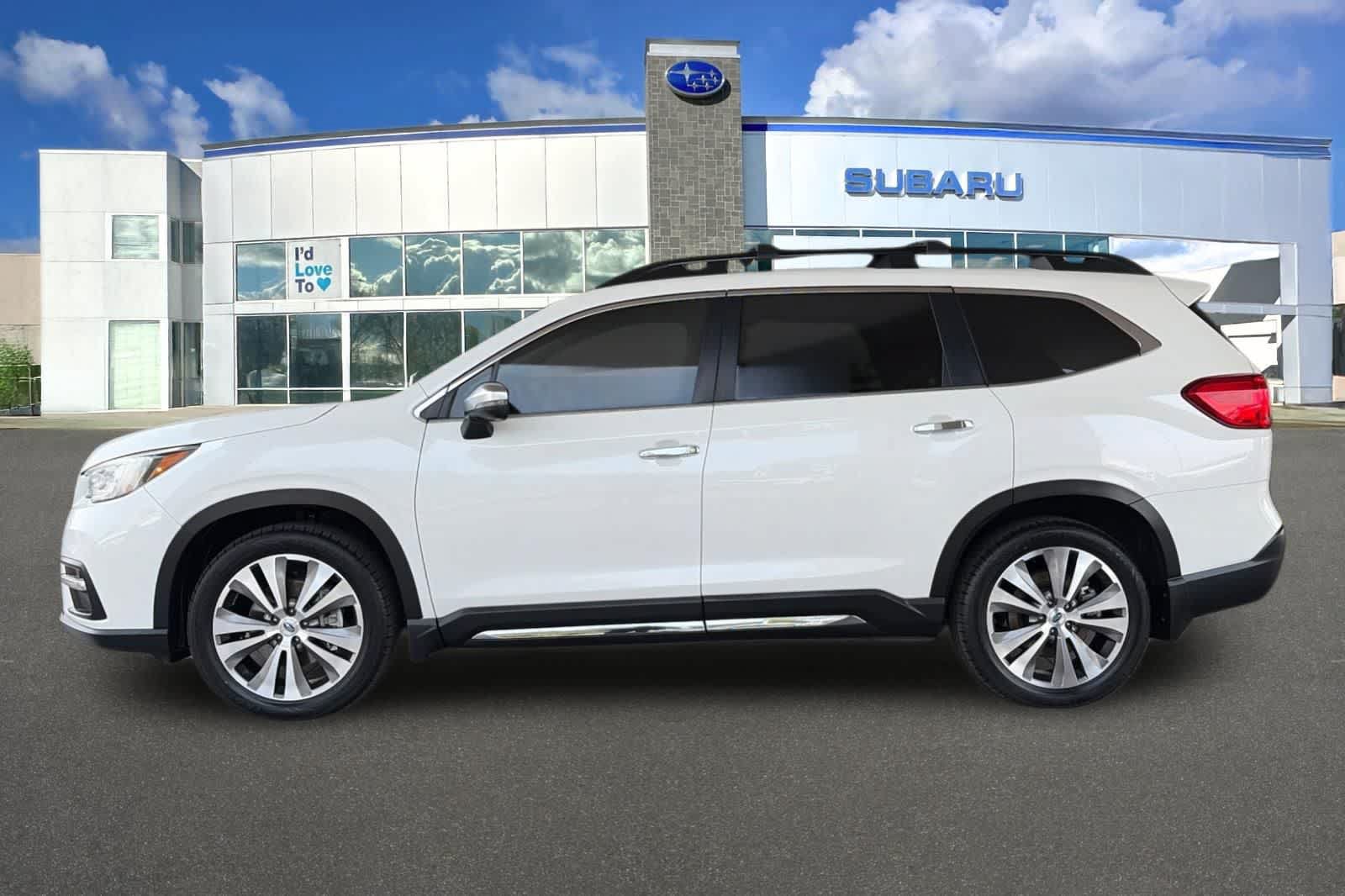 Used 2019 Subaru Ascent Touring w/ Popular Package #3 AWD/4WD image 9