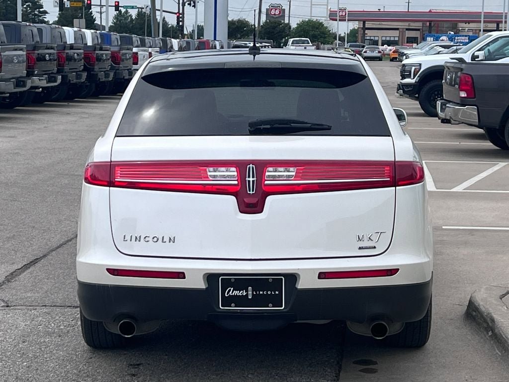 Used 2016 Lincoln MKT AWD w/ Equipment Group 201A image 5