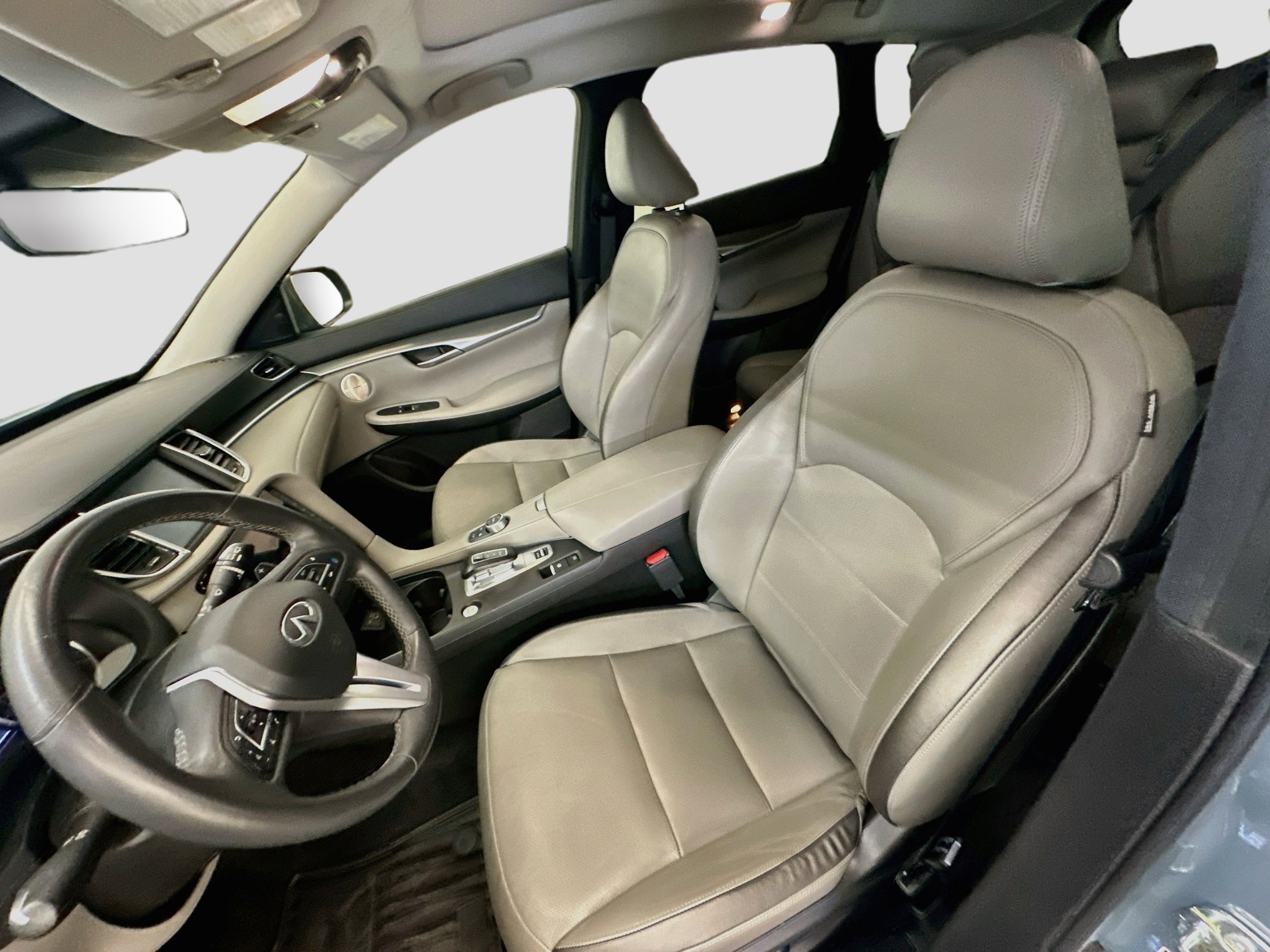 Used 2023 INFINITI QX50 Luxe AWD/4WD image 13