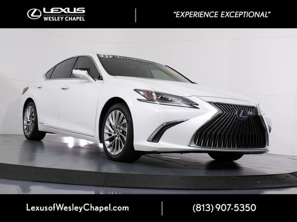 Used 2021 Lexus ES 300h Ultra Luxury w/ Accessory Package 2 FWD video 1