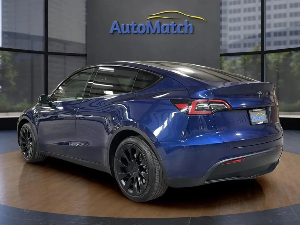 Used 2023 Tesla Model Y Long Range AWD/4WD image 8