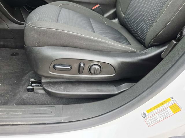 Used 2023 GMC Acadia SLE w/ Driver Convenience Package image 34