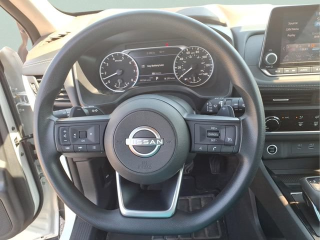 Used 2023 Nissan Rogue S AWD/4WD image 15