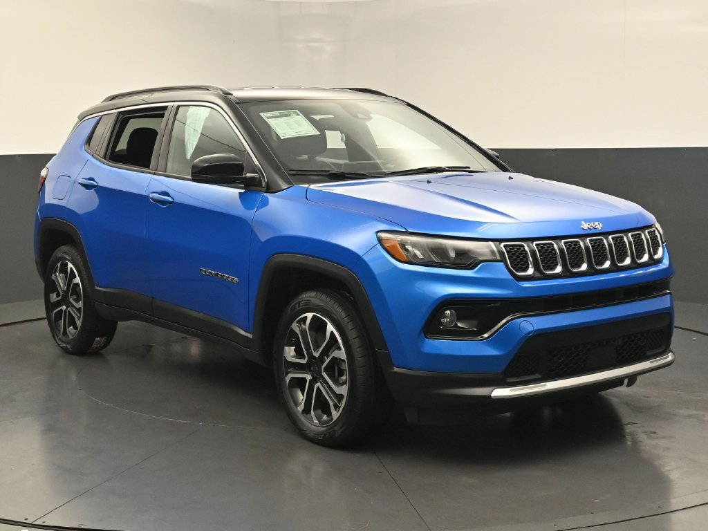 Used 2024 Jeep Compass Limited AWD/4WD image 12