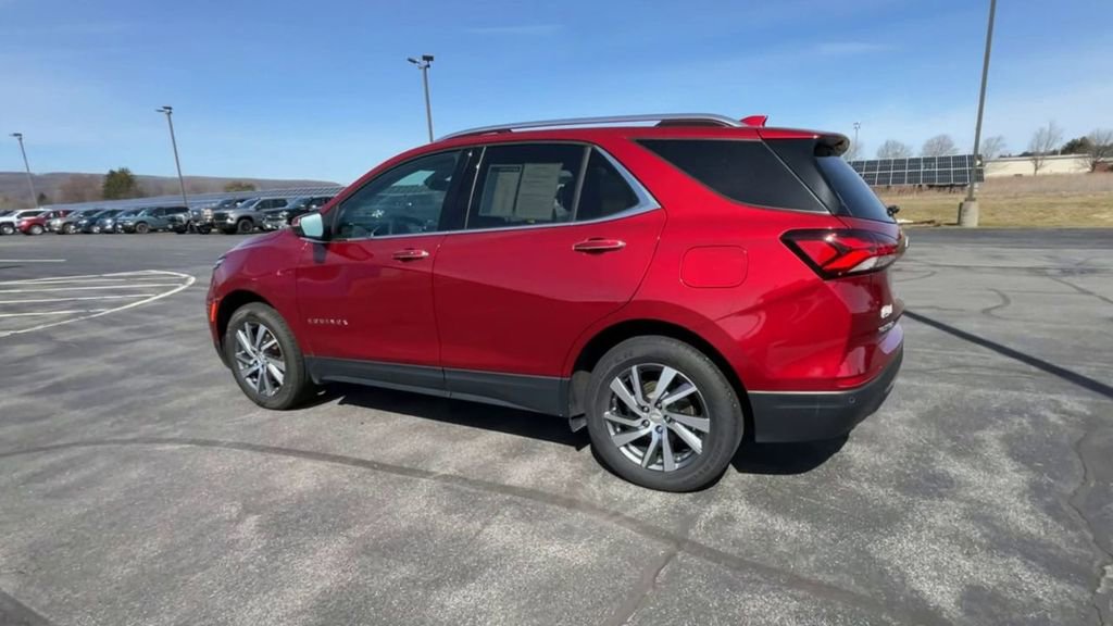 Used 2023 Chevrolet Equinox Premier image 6