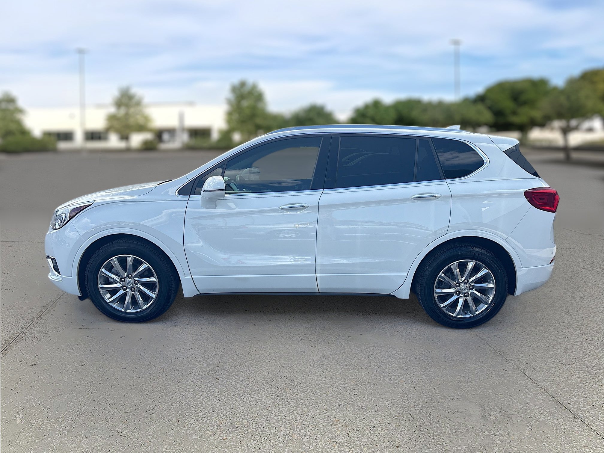 Used 2019 Buick Envision Essence FWD image 4