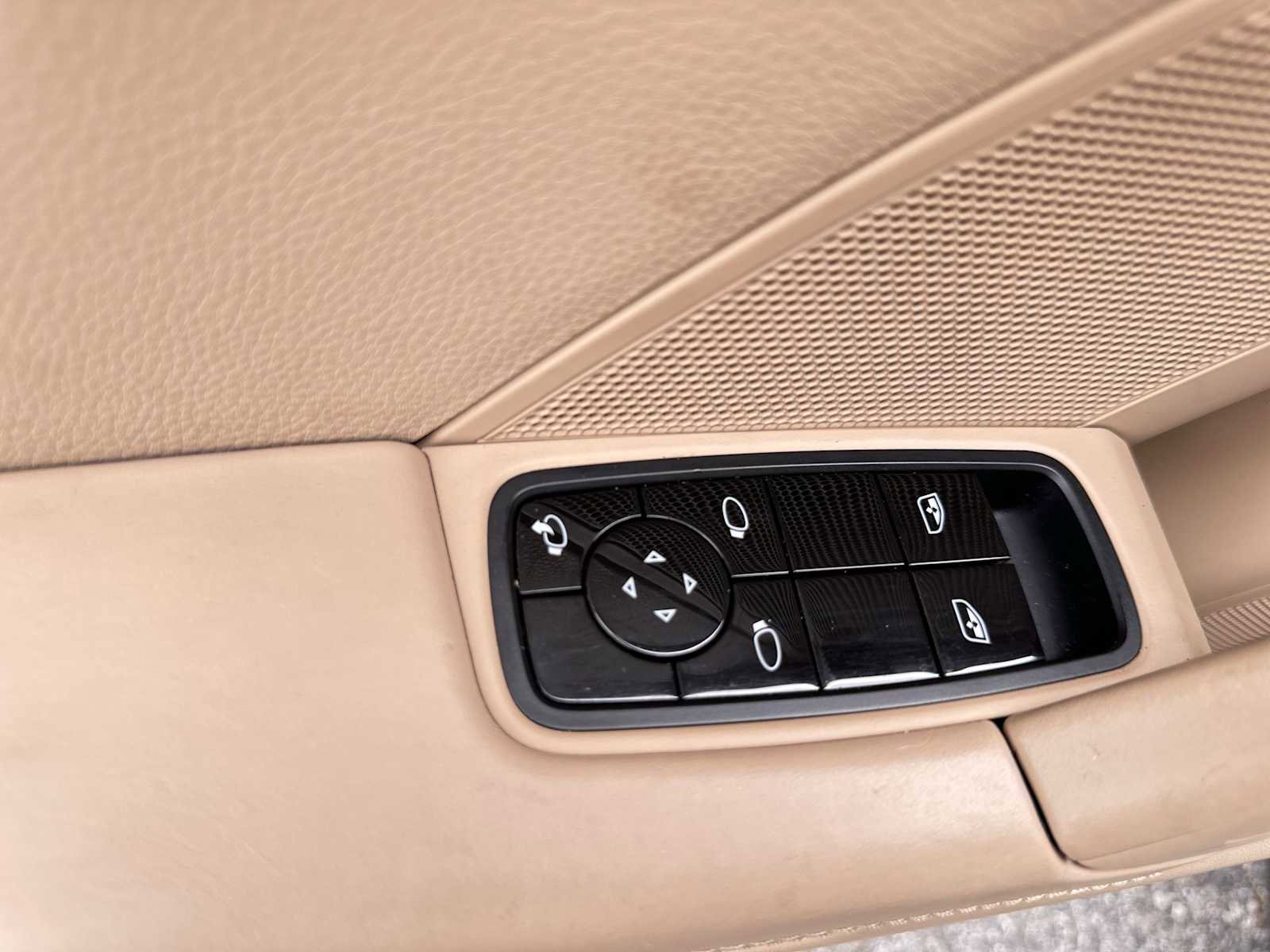 Used 2021 Porsche 911 Carrera RWD image 16