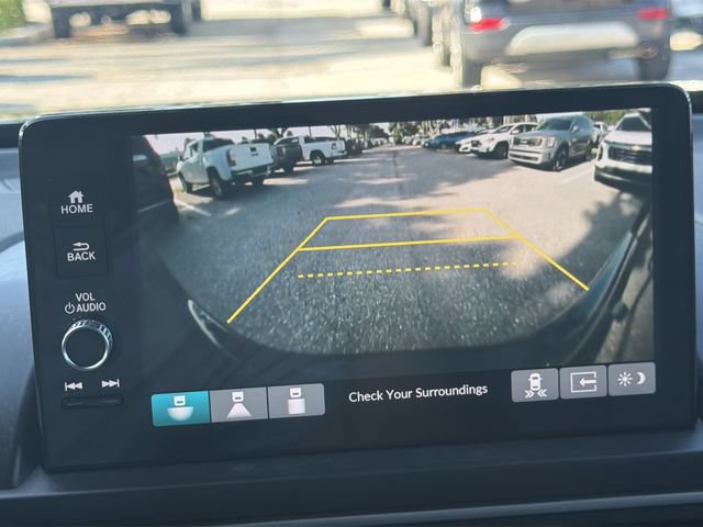Used 2024 Honda Pilot Touring image 28