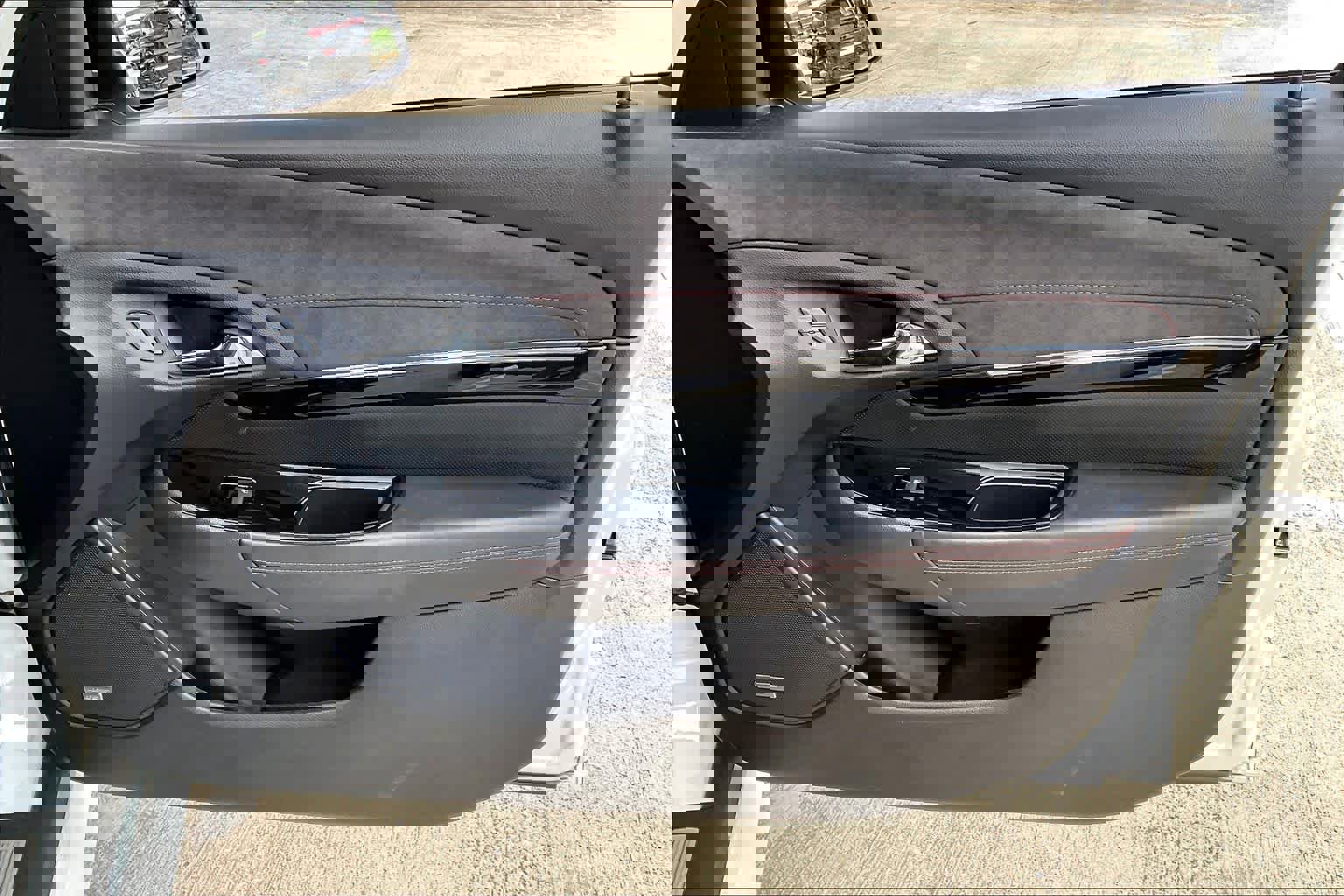 Used 2016 Chevrolet SS image 23