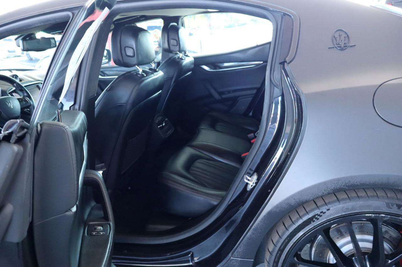 Used 2015 Maserati Ghibli S Q4 image 27