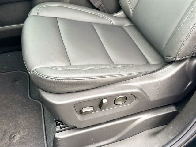 New 2026 Chevrolet Suburban LT image 21