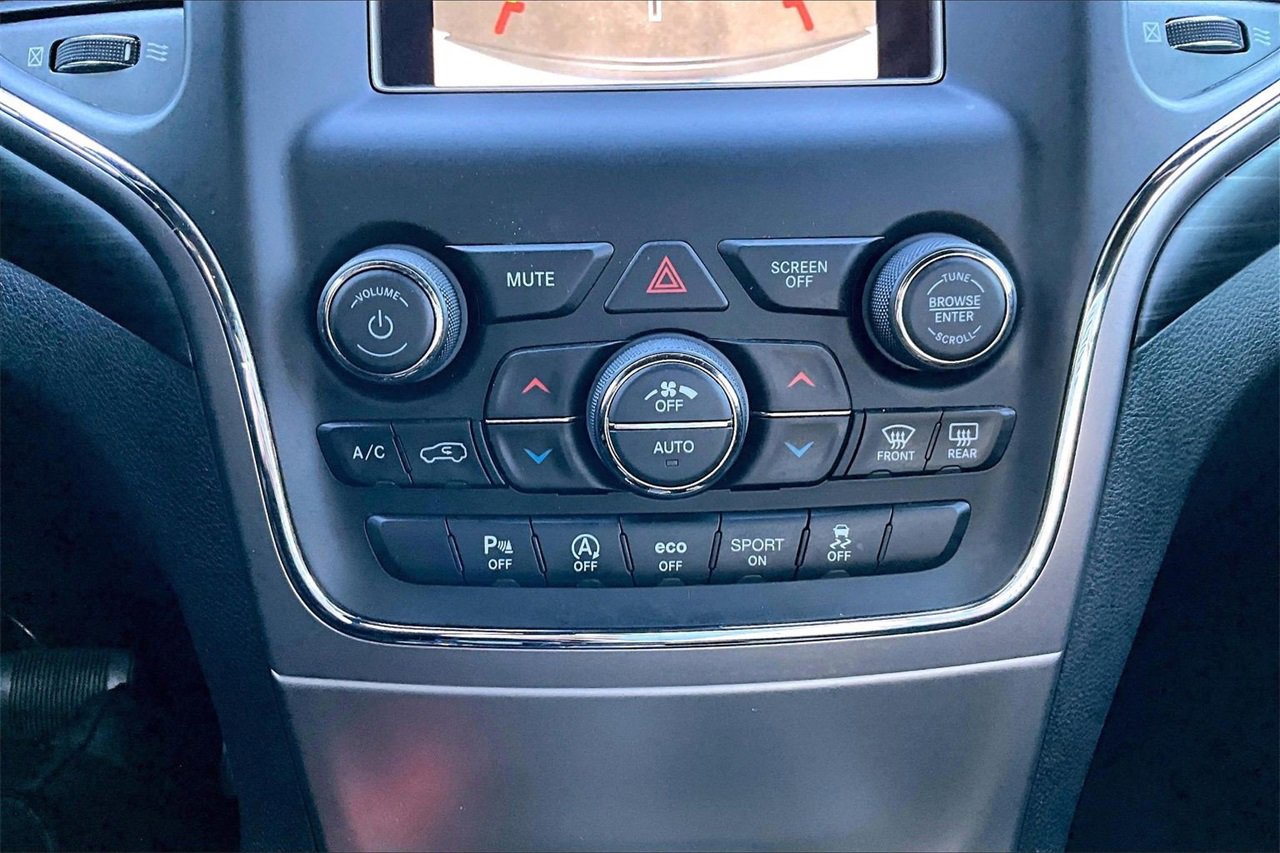 Certified 2021 Jeep Grand Cherokee Laredo image 17