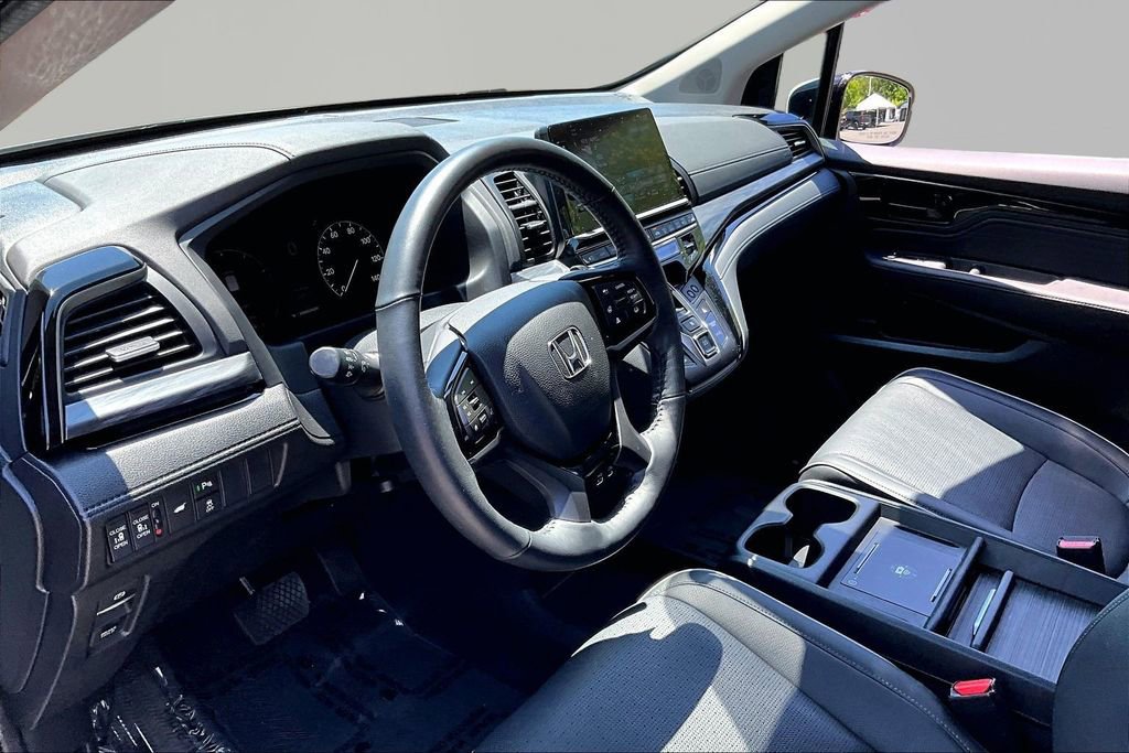 Used 2025 Honda Odyssey Elite image 14