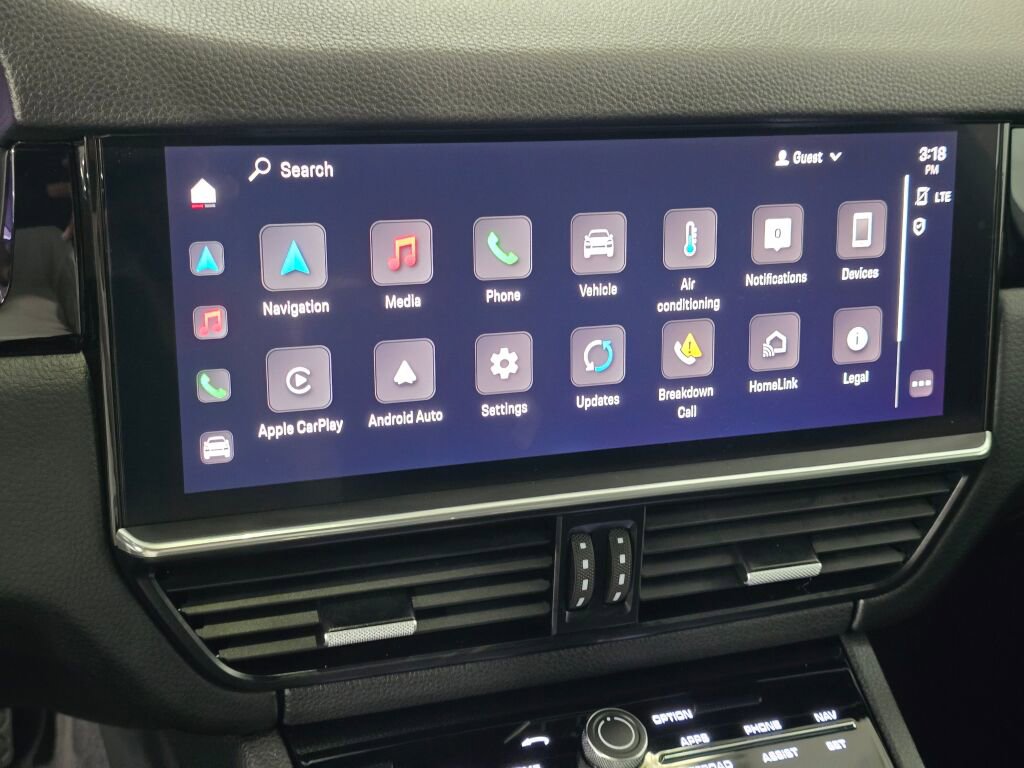 Certified 2023 Porsche Cayenne Platinum Edition AWD/4WD image 16