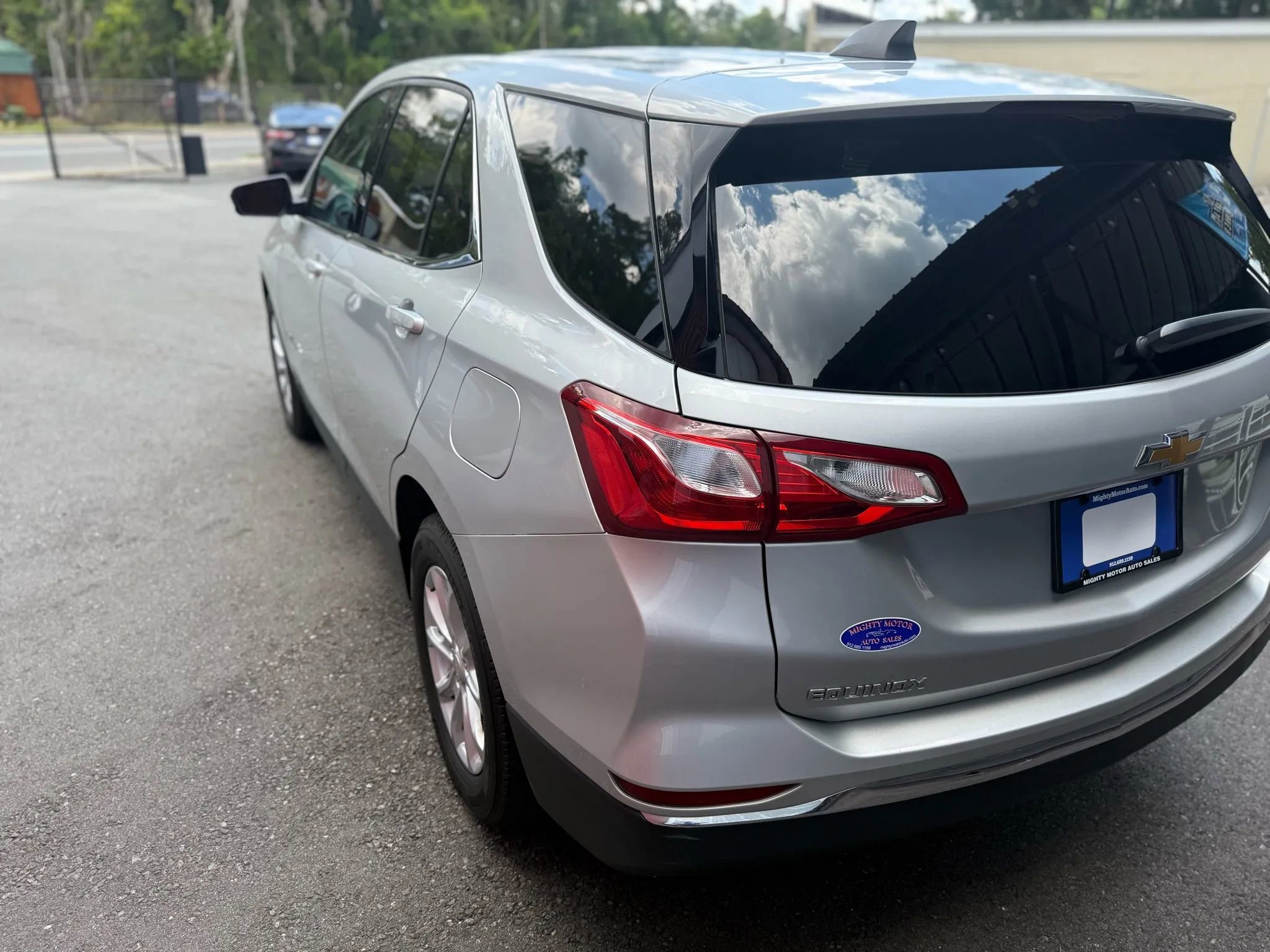 Used 2020 Chevrolet Equinox LT image 8