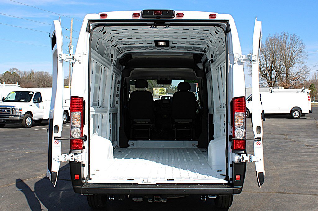 Used 2025 RAM ProMaster 3500 w/ Convenience Group image 11