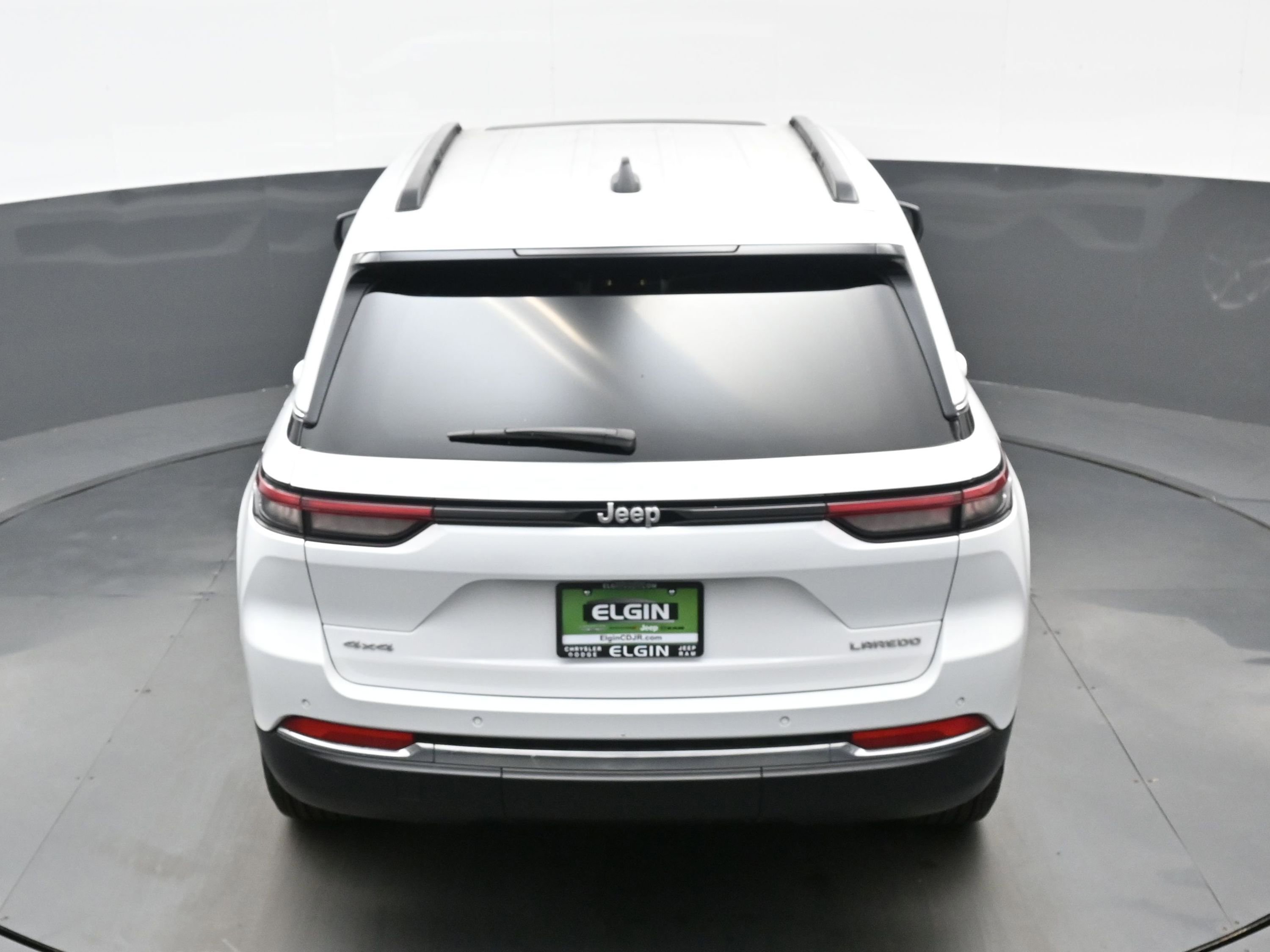 Used 2025 Jeep Grand Cherokee Laredo X w/ Luxury Tech Group I image 37